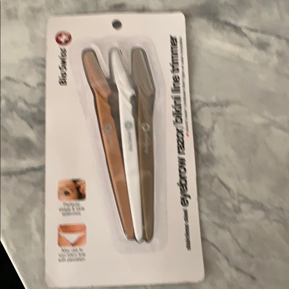 New Eyebrow Razor and Bikini Line Trimmer